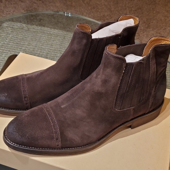New Johnston & Murphy 1850 Dark Brown Suede Boots - Picture 5 of 12